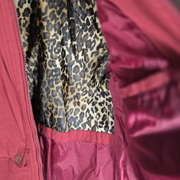 Westbound PL Puffy Jacket In Deep Red with Brass Details Cheetah Lining - Picture 7 of 8